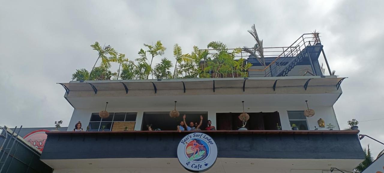 Yasis Surf Lodge มิริสซา ภายนอก รูปภาพ