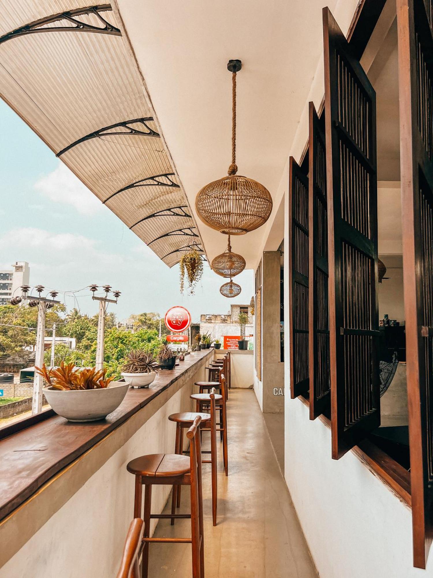 Yasis Surf Lodge มิริสซา ภายนอก รูปภาพ