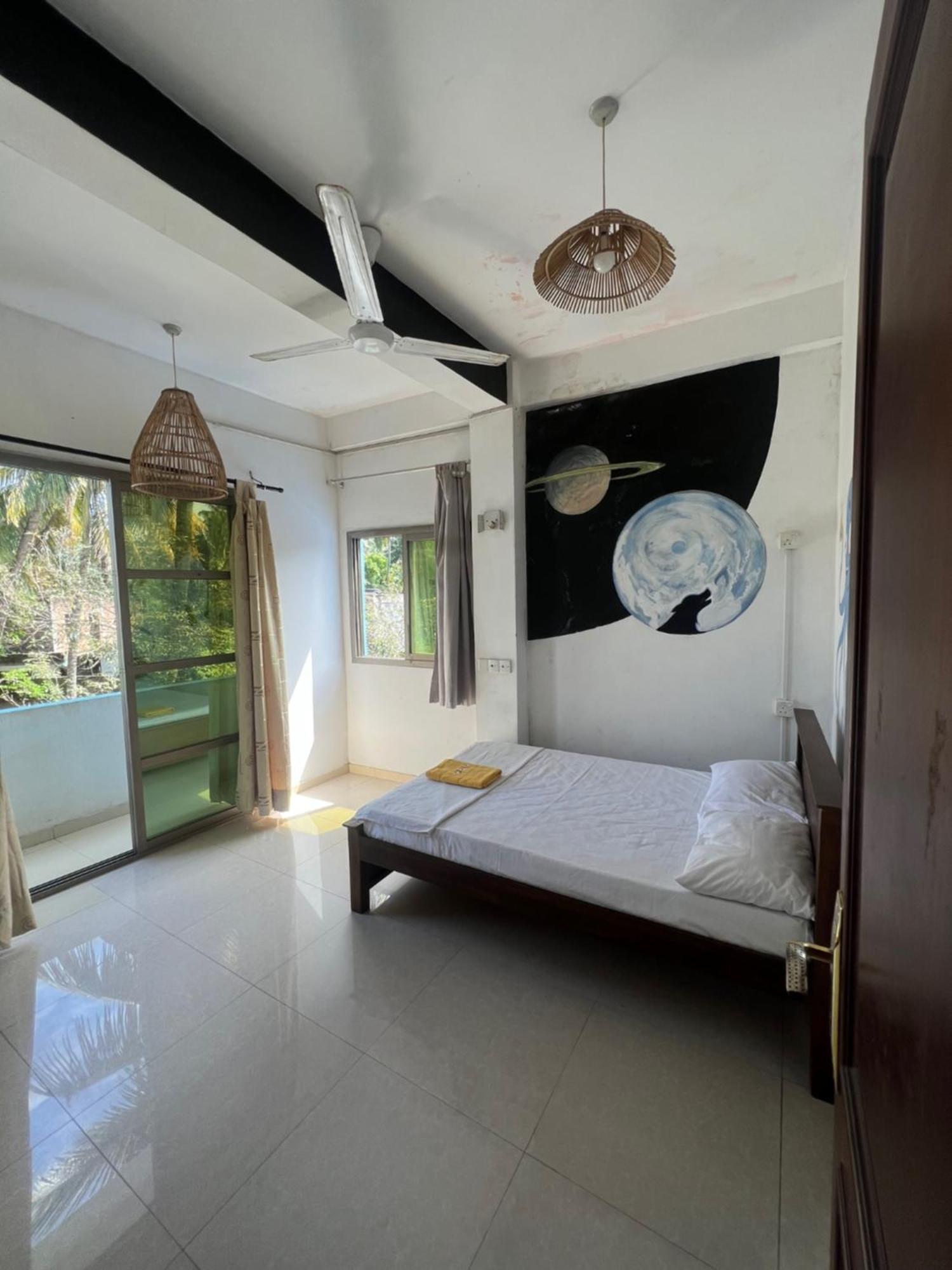 Yasis Surf Lodge มิริสซา ภายนอก รูปภาพ